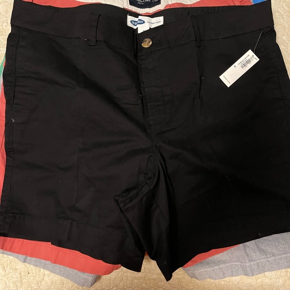 Shorts - Picture 13 of 14